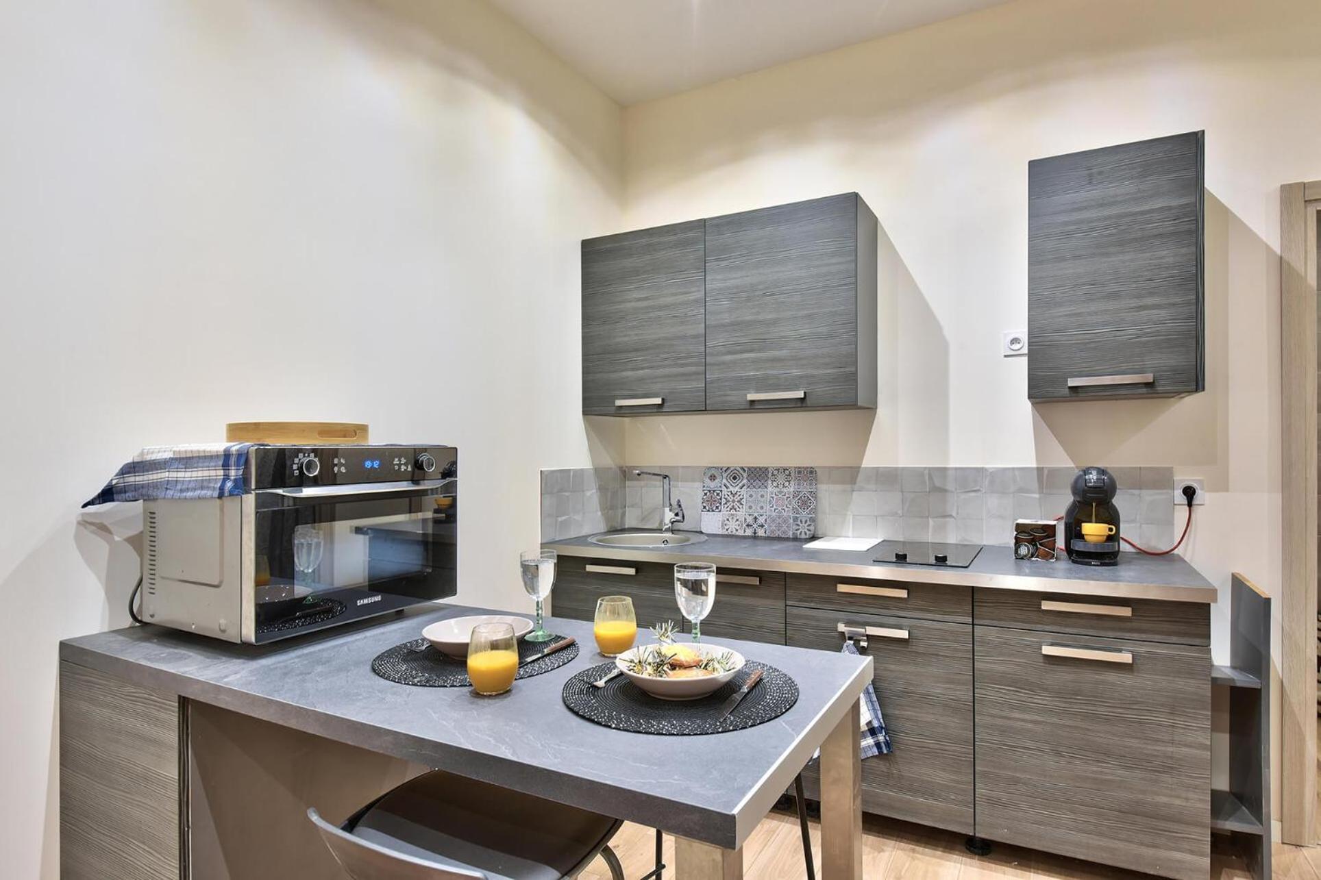 L'Appart Chic - Terrasse - Proche Lyon & Tram Villeurbanne Ngoại thất bức ảnh